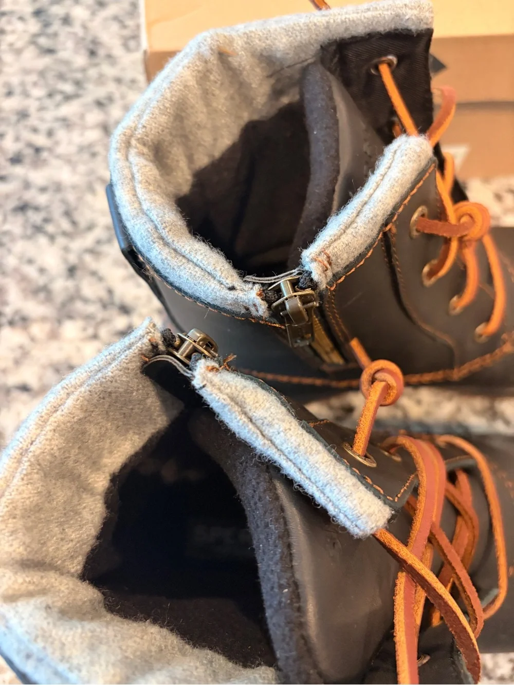 NWT Women’s 8.5 Sperry Black Winter Lace-Up Boots